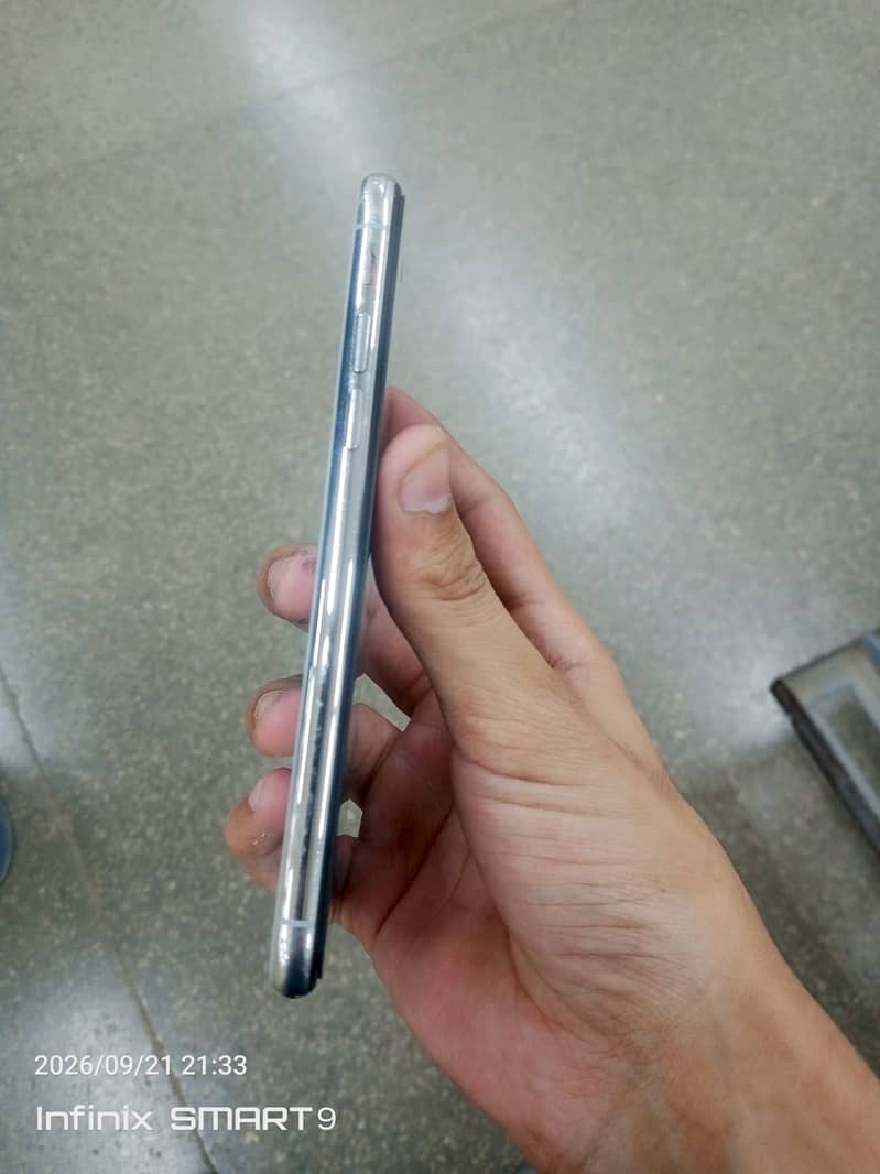 Apple iPhone X 2