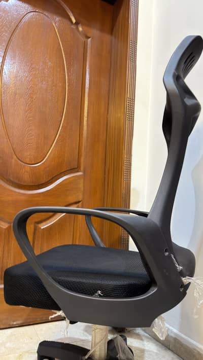 Gaming Chair like new condition just one week use