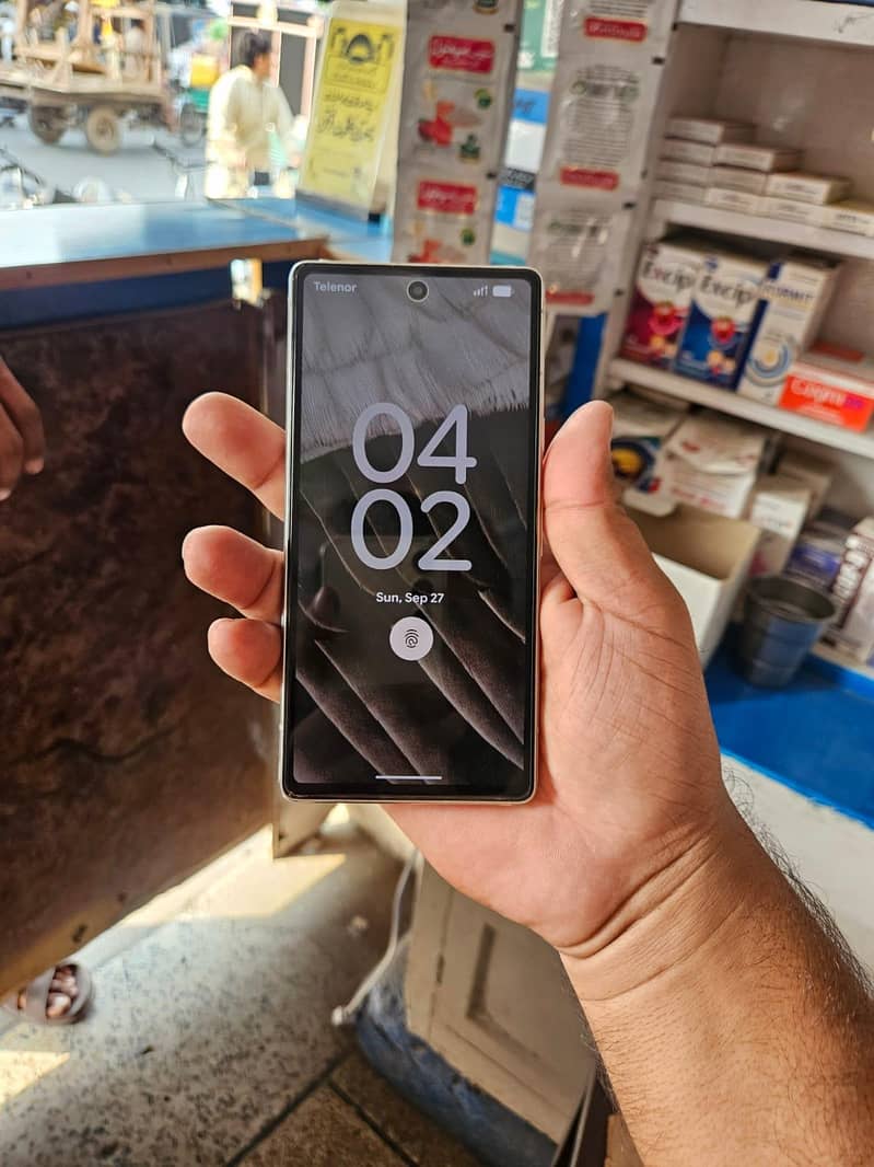 Google Pixel 7a 2