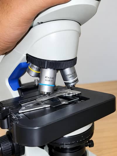Olympus CX23 Trinocular/Binoculars Laboratory Microscope