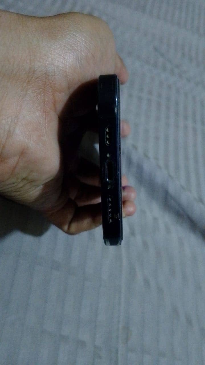 Apple iPhone 12 Pro 2