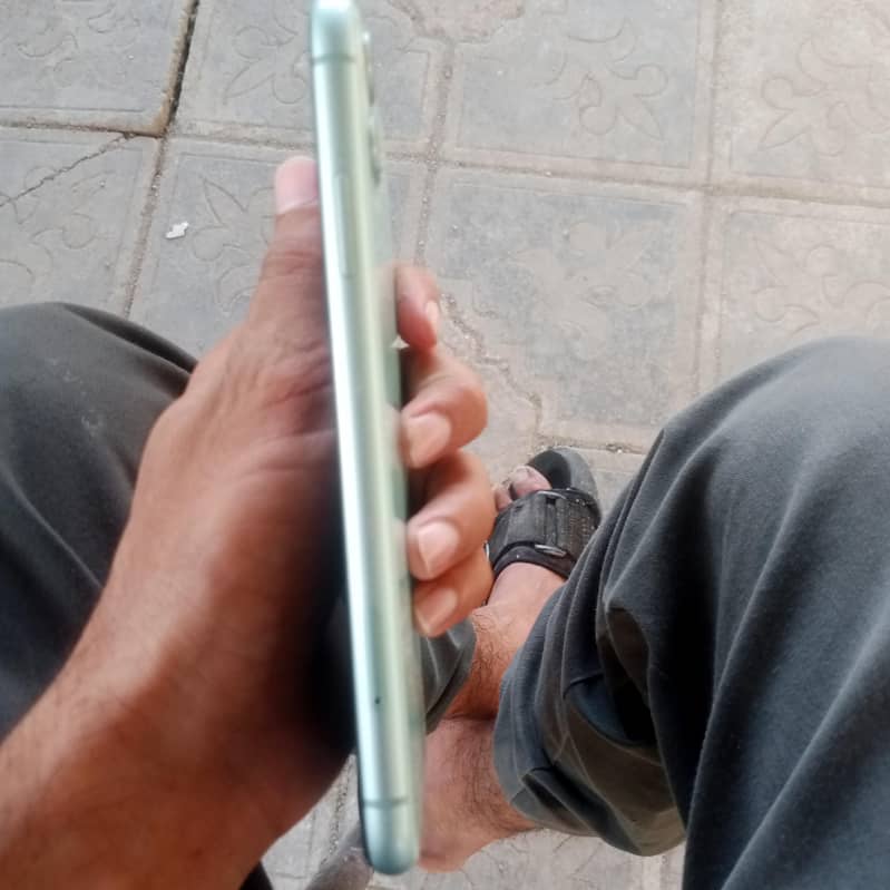 iphone 11 3