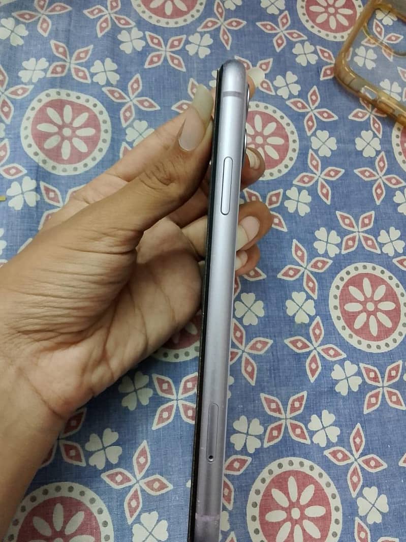 Apple iPhone 11 1