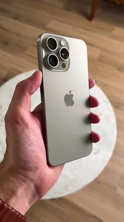 iPhone 15 Pro Max