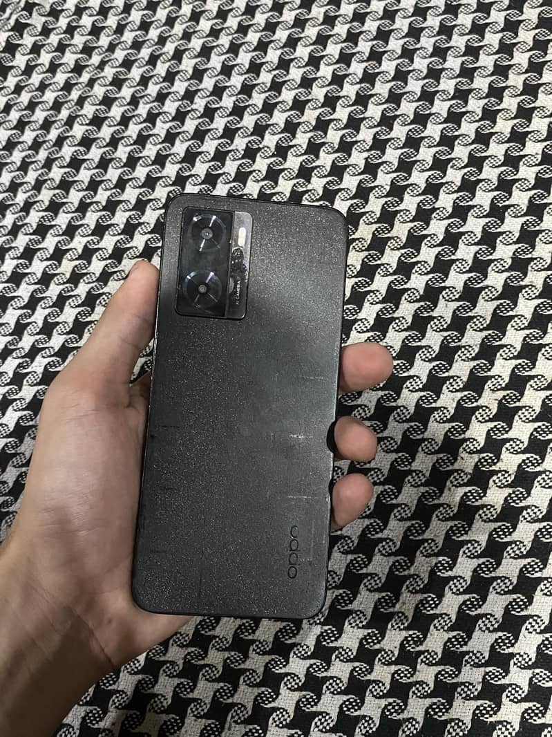OPPO A57 / 1