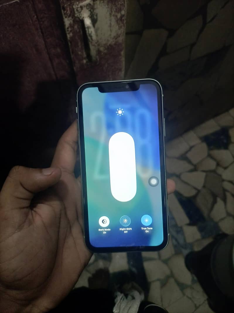 Apple iPhone 11. 1