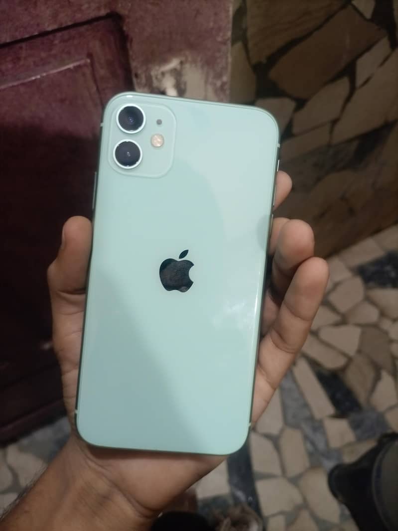 Apple iPhone 11. 9