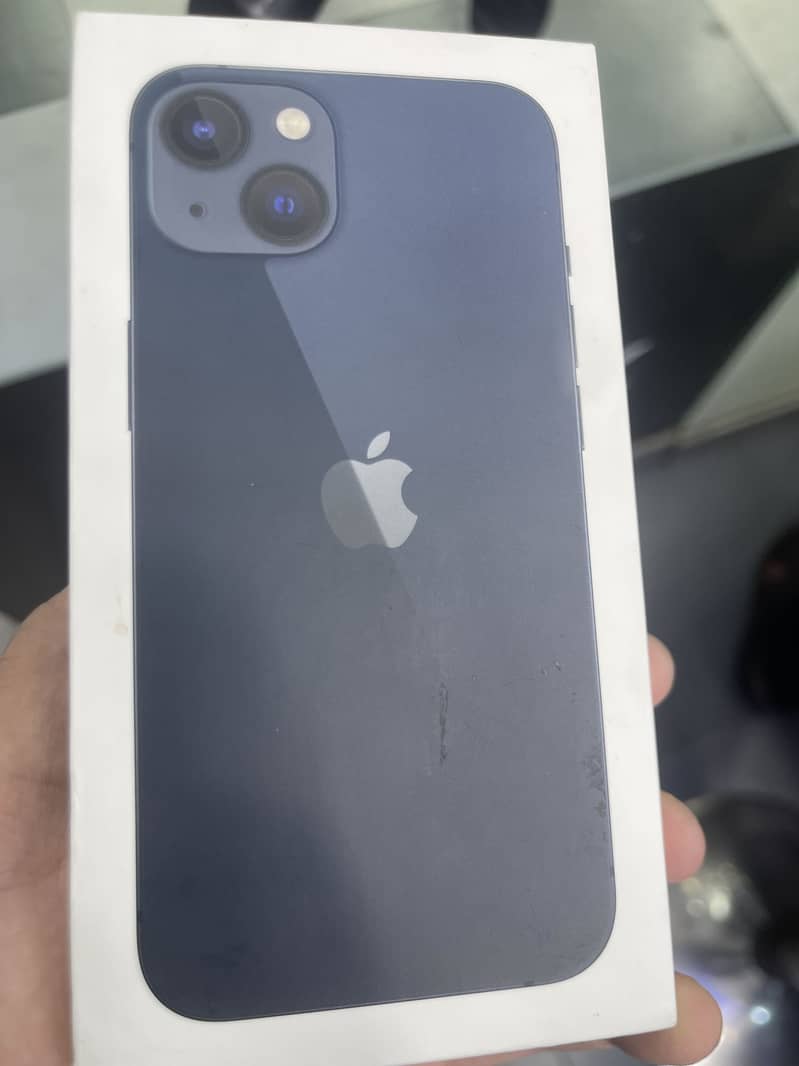 Apple iPhone 13 0