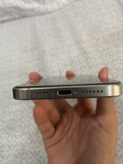 Apple iPhone 15 Pro Max(waterpack)