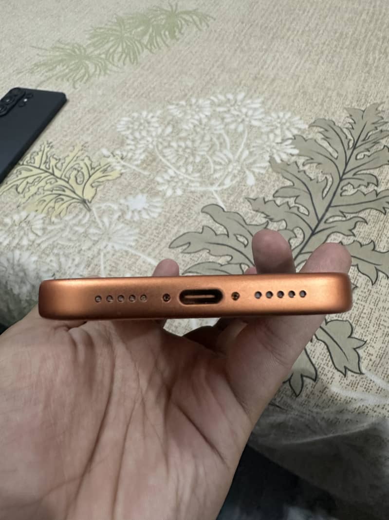 Apple iPhone 17 Pro 1