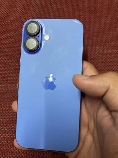 Apple iPhone 16
