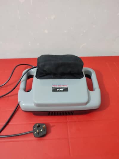 Pro - Shiatsu Plus Portable Neck / Body massager, Imported