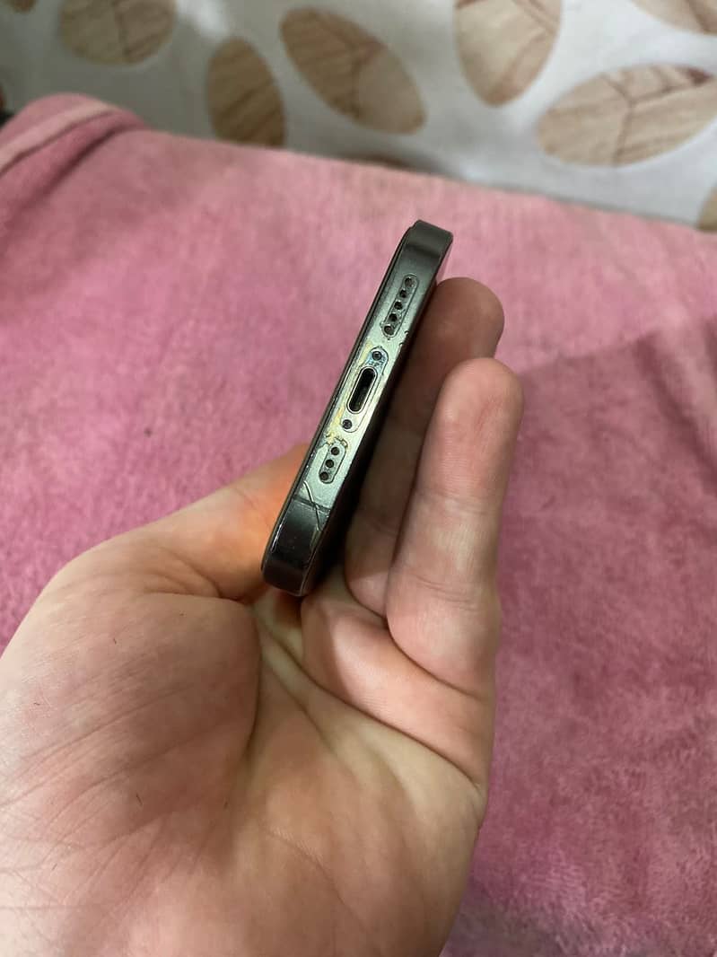 Apple iPhone 12 Pro 4