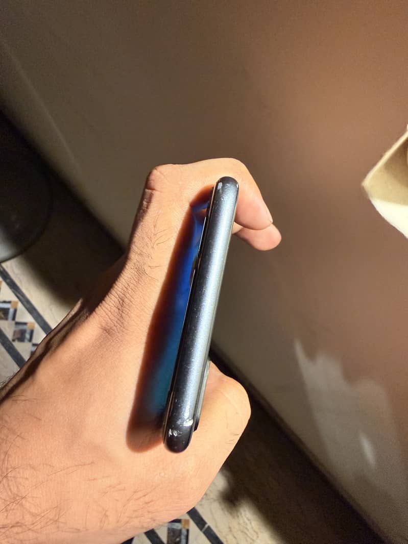 Apple iPhone 8 Plus 6