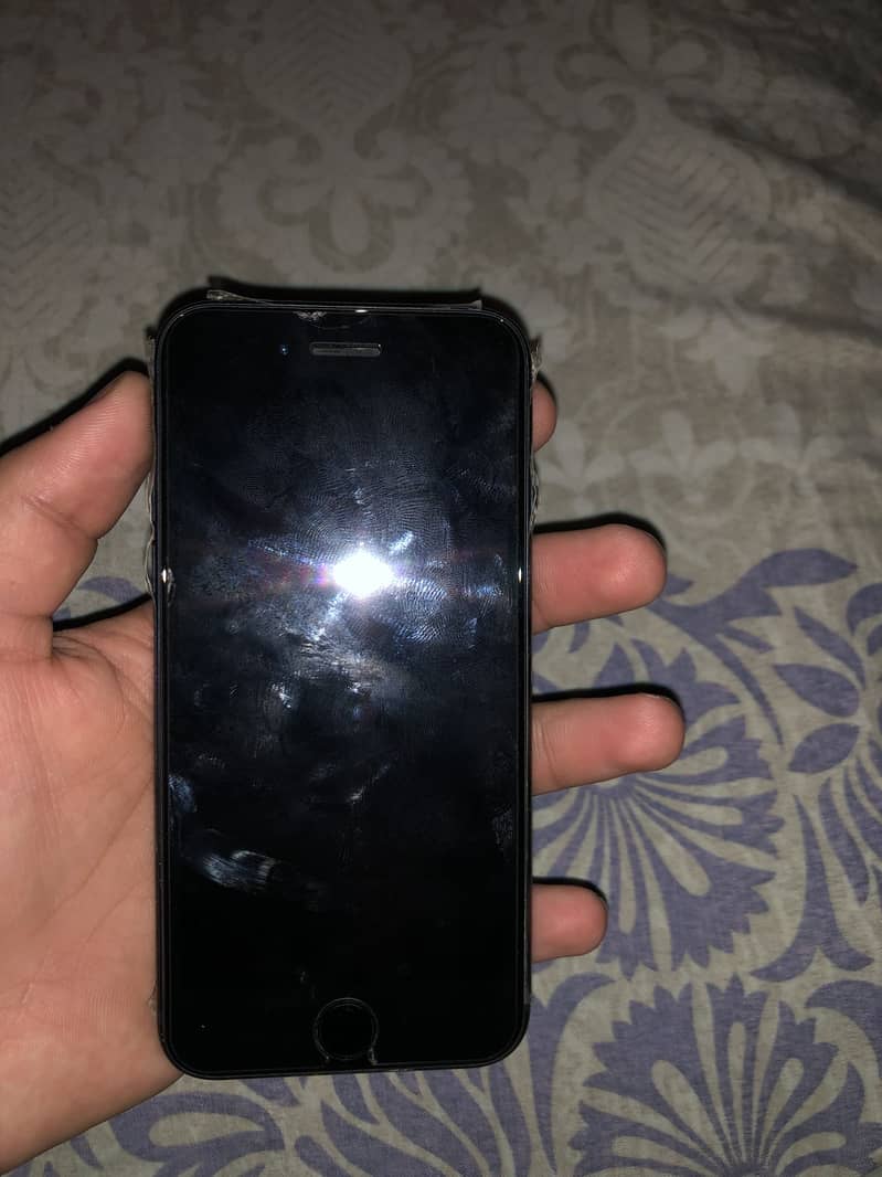 Apple iPhone SE 0