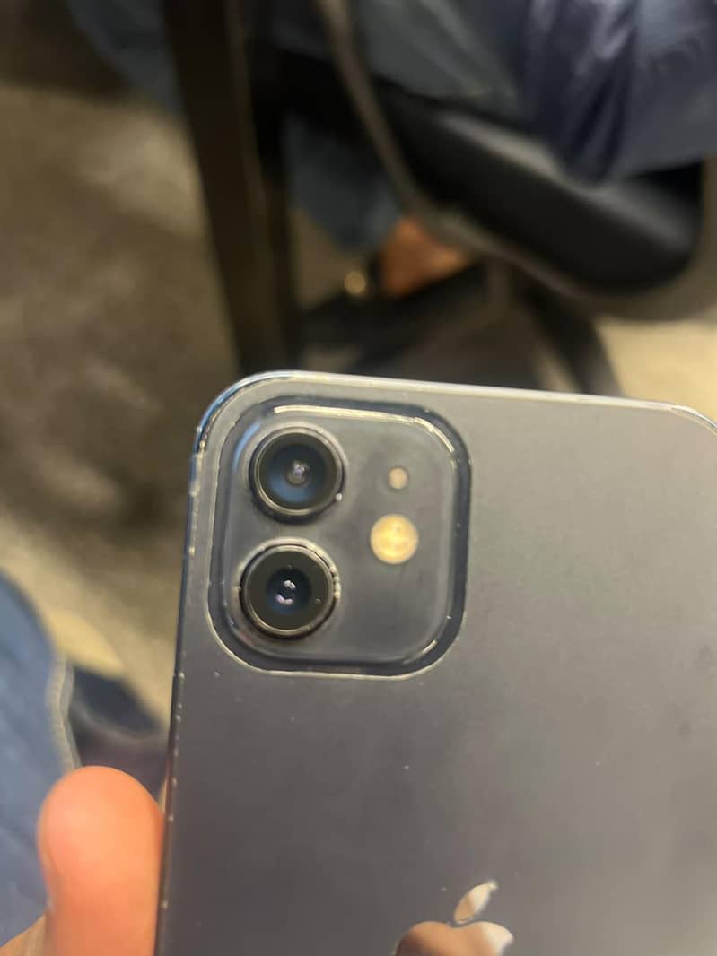Apple iPhone 12 1