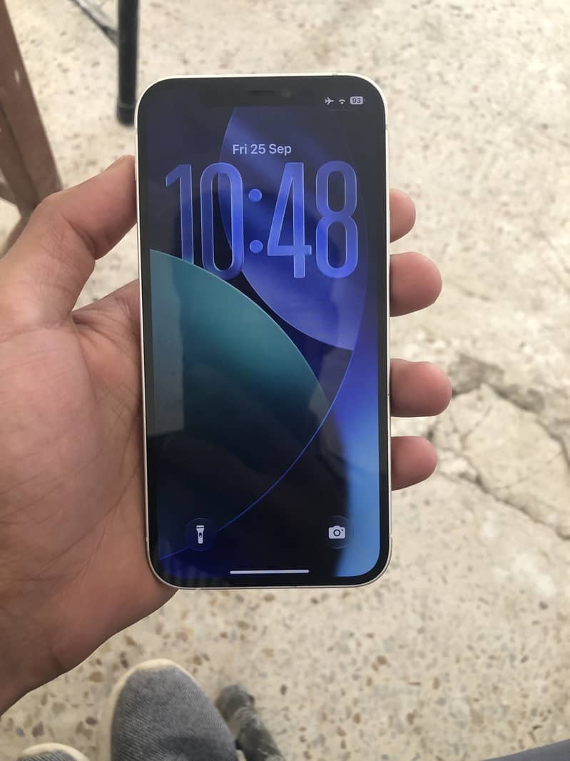 Apple iPhone 12 5