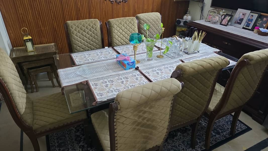 Dinning Table 3