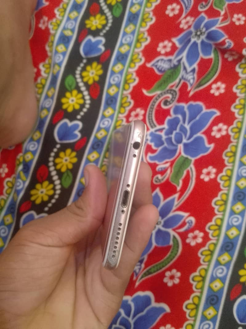 Apple iPhone 6S 3
