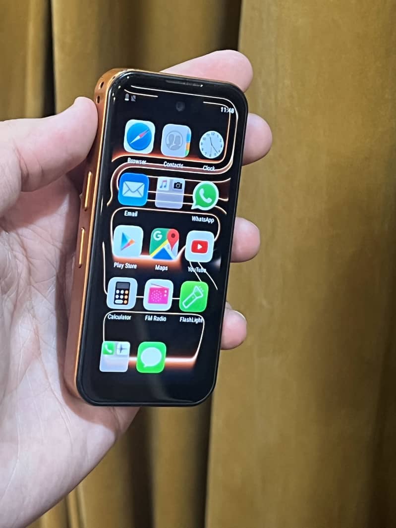 Apple iPhone 17 Pro Max Mini 4