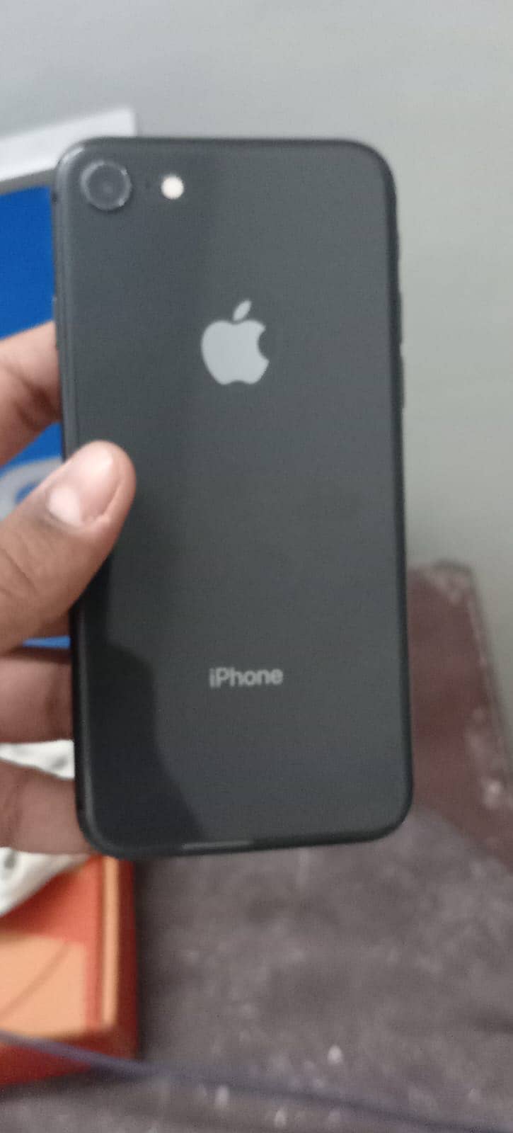 Apple iPhone 8 1