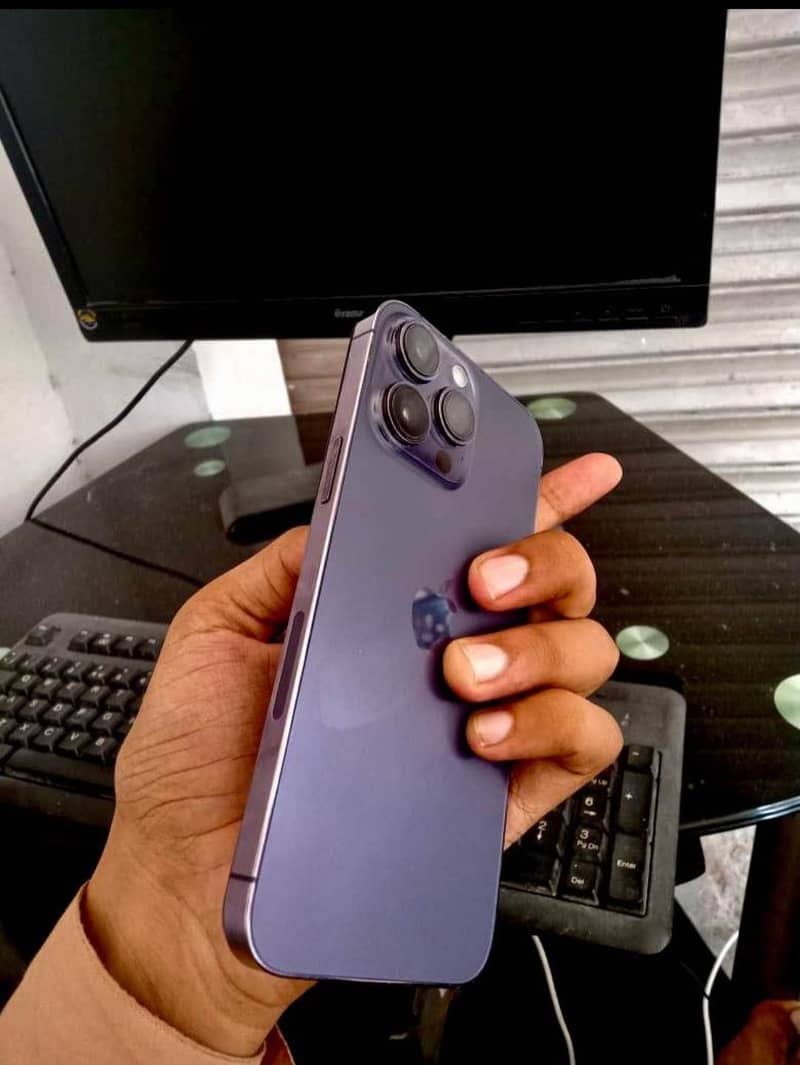 Apple iPhone 14 Pro Max 3