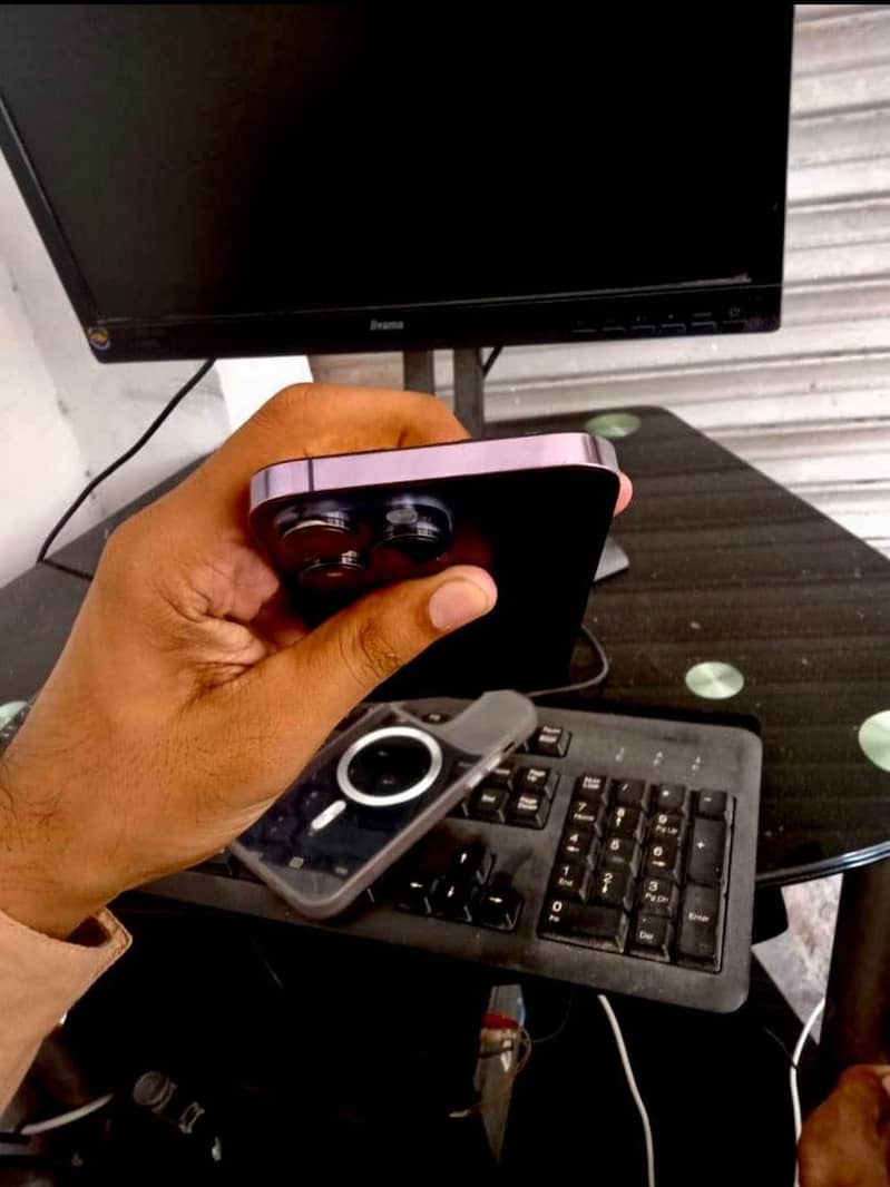 Apple iPhone 14 Pro Max 5