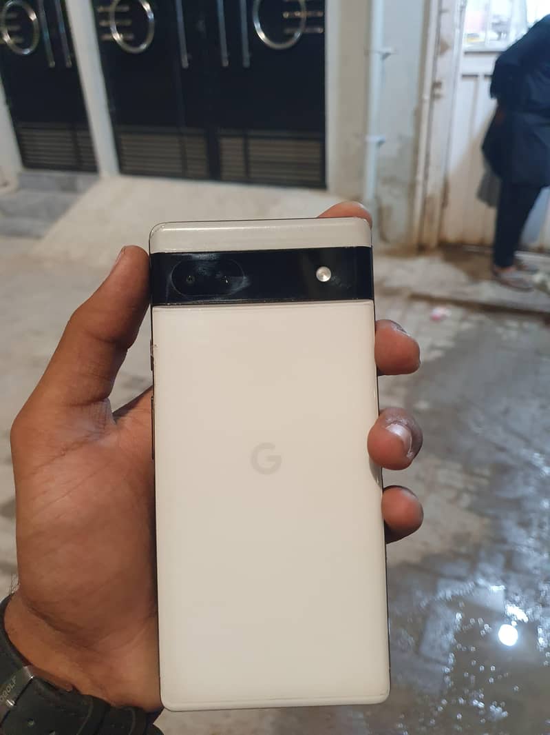 Google Pixel 6a 1