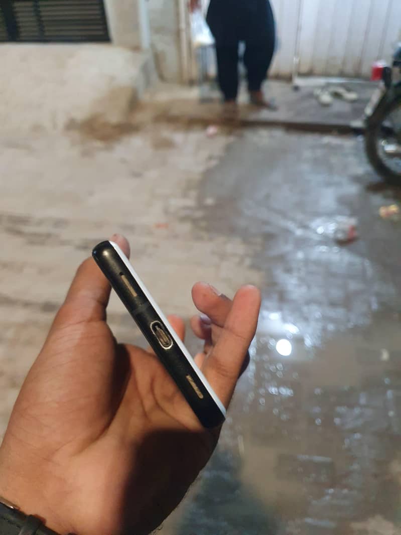 Google Pixel 6a 3