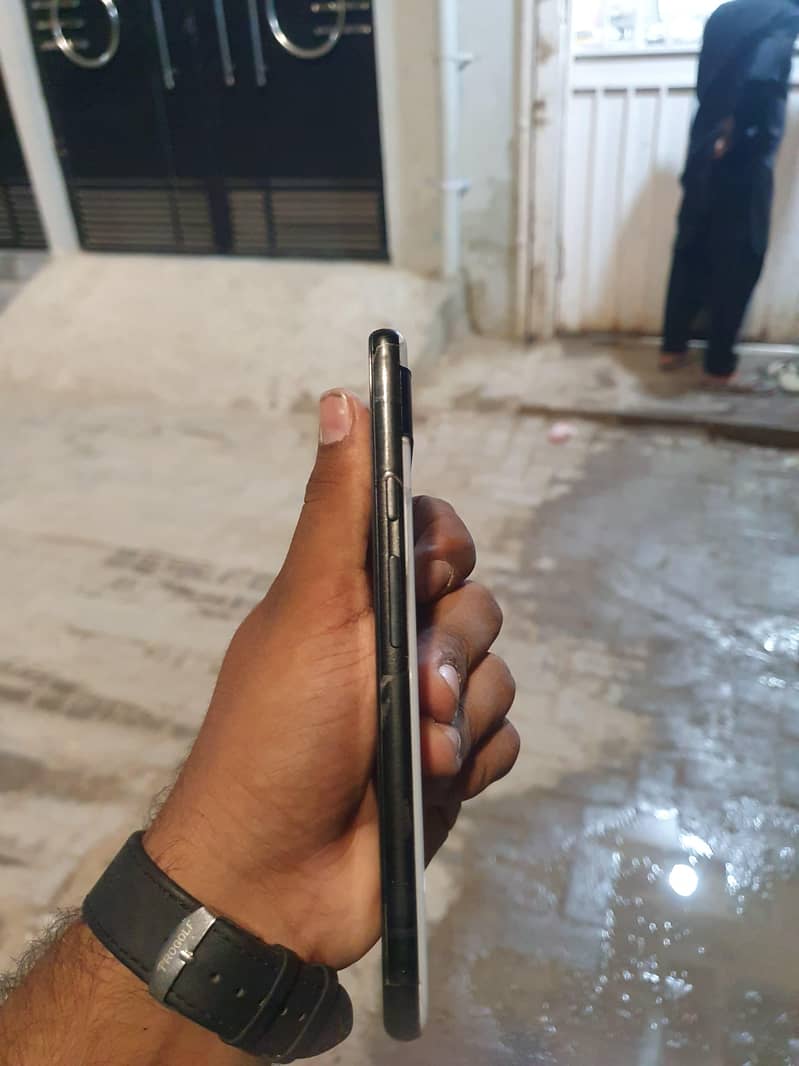 Google Pixel 6a 5
