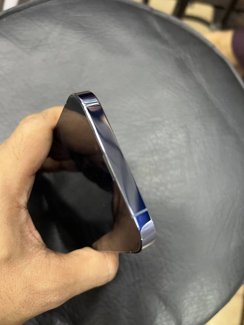 Apple iPhone 13 Pro 1