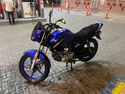 YBR 125 19 model one hand use just buy and ride