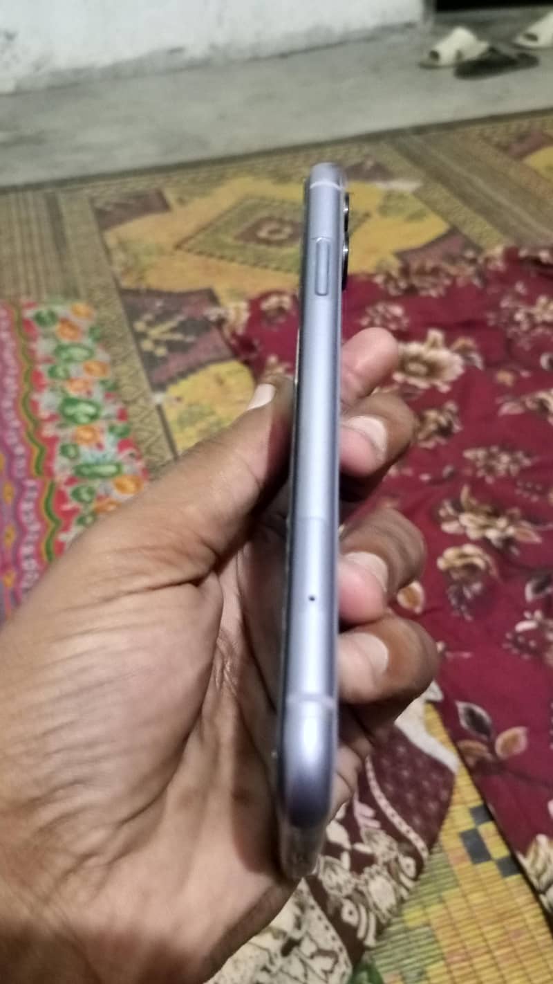 Apple iPhone 11 1