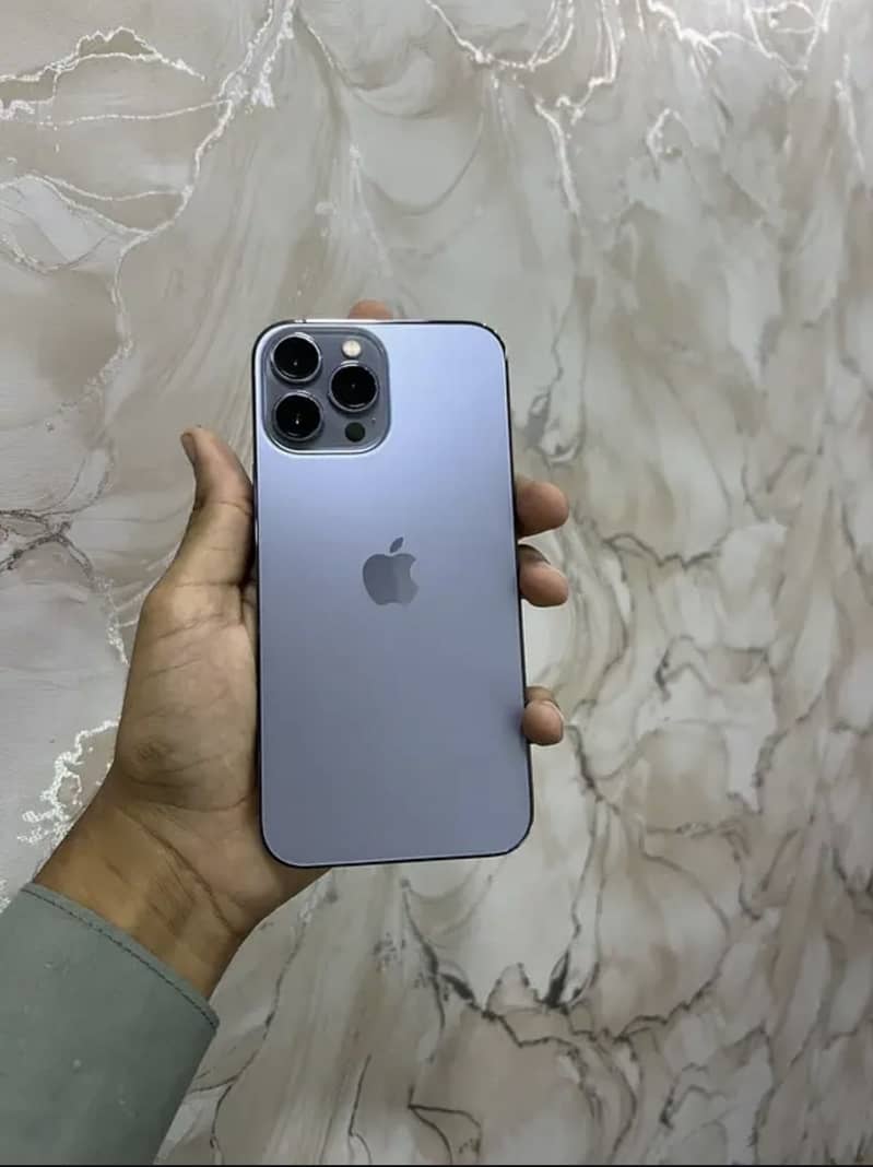 Apple iPhone 13 Pro Max 4