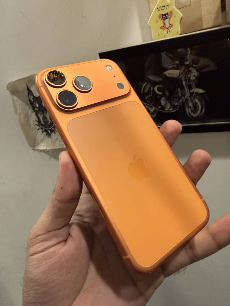 Apple iPhone 17 Pro Max 2