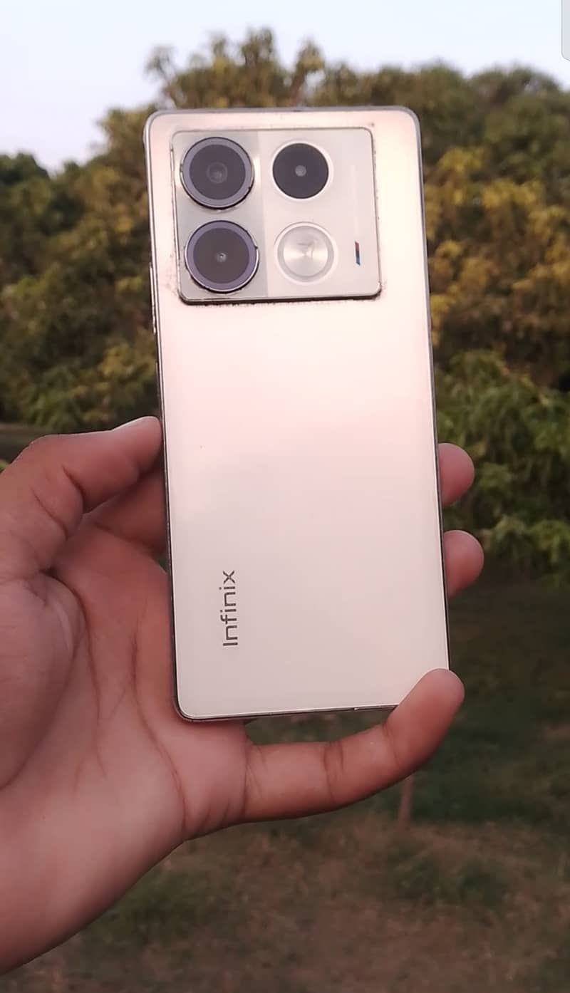 Infinix Note 40 2