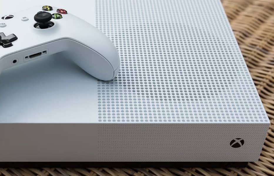 Xbox One S 1