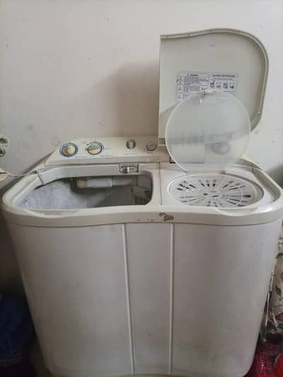 Haier Semi Automatic Washing Machine