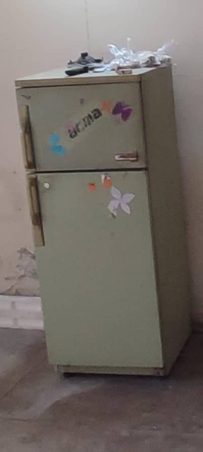 Refrigerator (Acma Japanese/imported) for sale in good condition