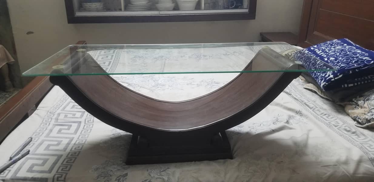 dewaan table 0