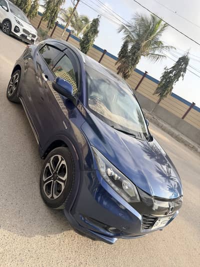 Honda Vezel 2017 model z sensing mint condition