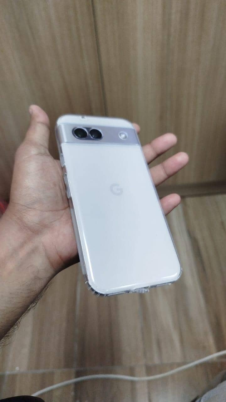 Google Pixel 8a 1