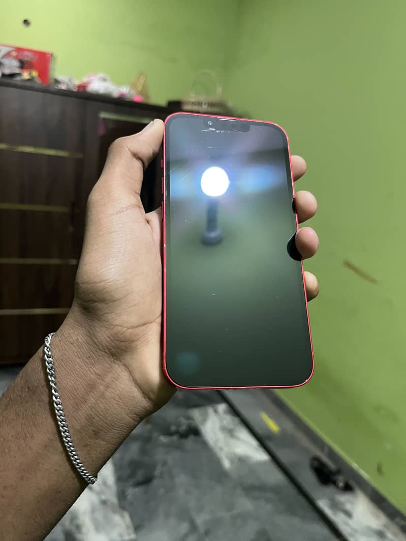 Apple iPhone 13 6