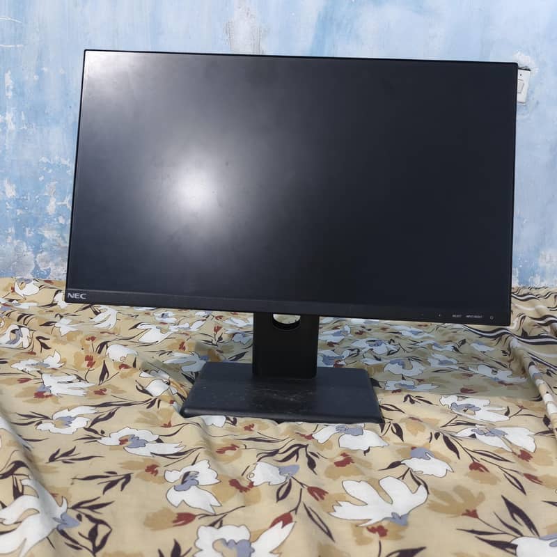 Nec moniter 3