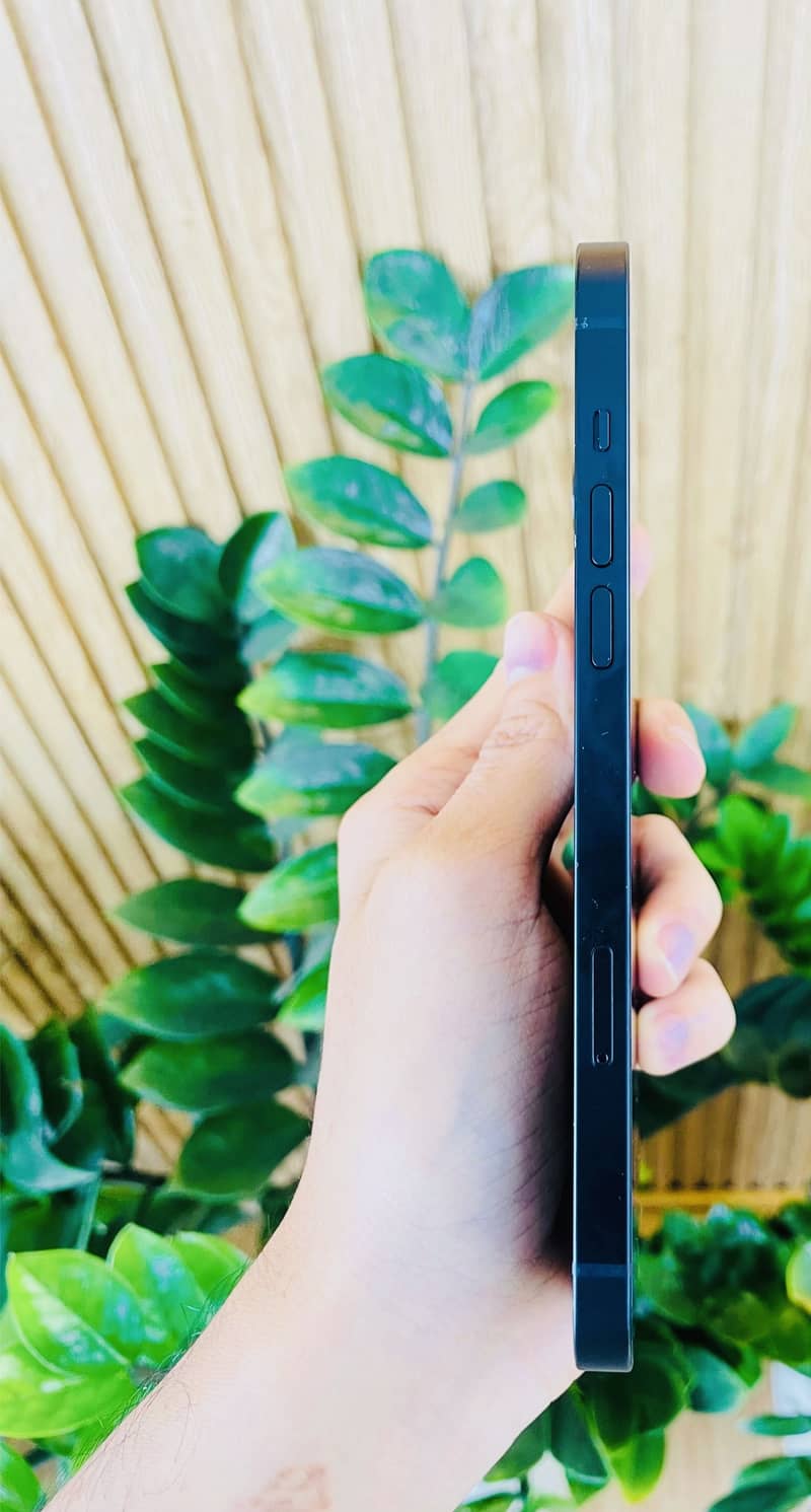 Apple iPhone 14 plus 1