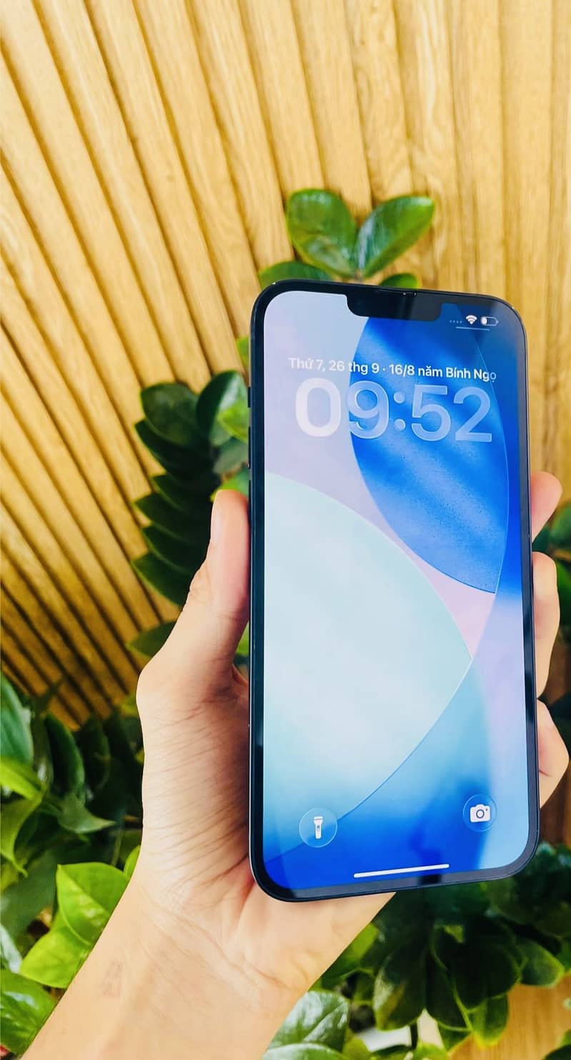 Apple iPhone 14 plus 3