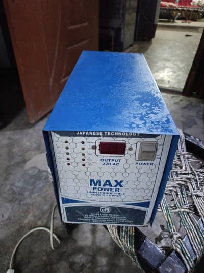 1000 watts ups with 2 osaka Battry 115HT 72Ah