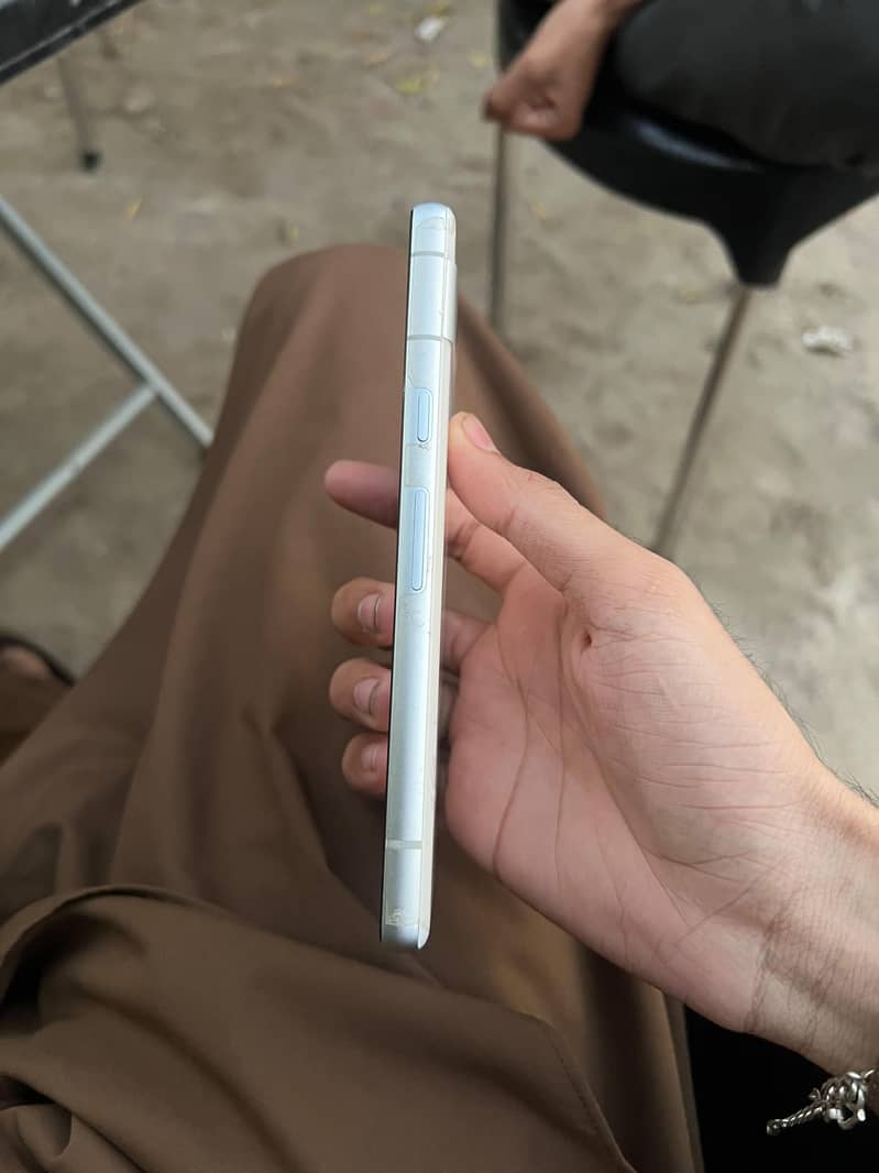 Google Pixel 7a 3
