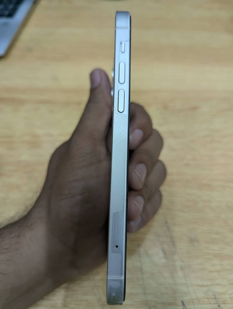 Apple iPhone 12 0