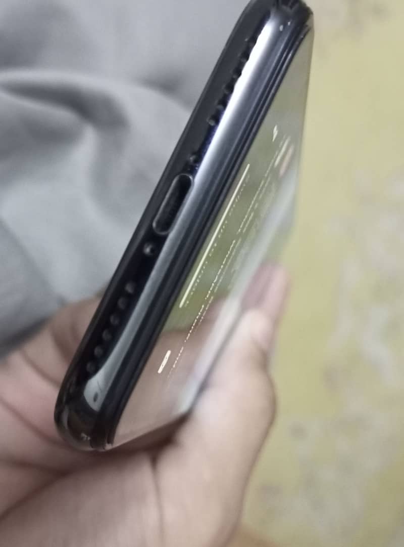 Apple iPhone X 2